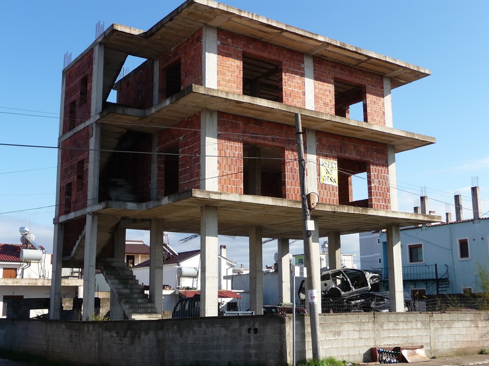 A building under constructionDescription automatically generated with low confidence